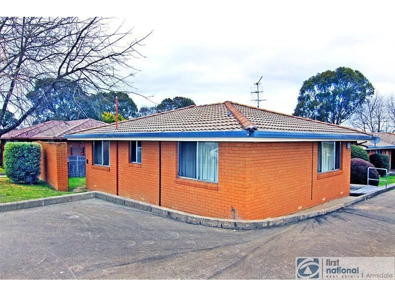 1/10 Marshall Avenue, Armidale NSW 2350