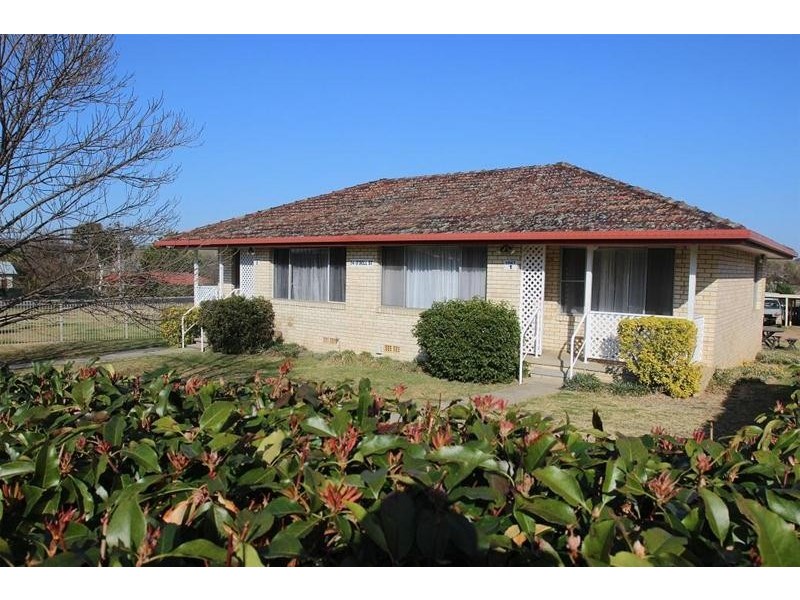 2/54 O’Dell Street, Armidale NSW 2350