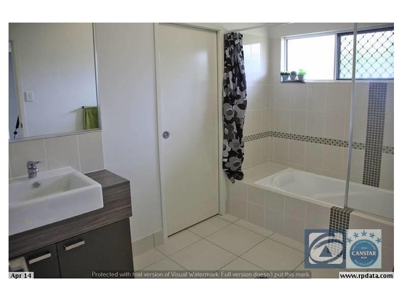 6 Disney Street, White Rock QLD 4868