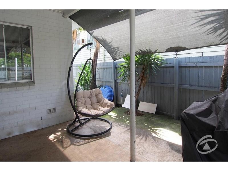 1/111 Tills Street, Westcourt QLD 4870