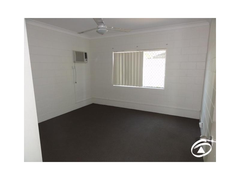 1/52 Pease Street, Manoora QLD 4870