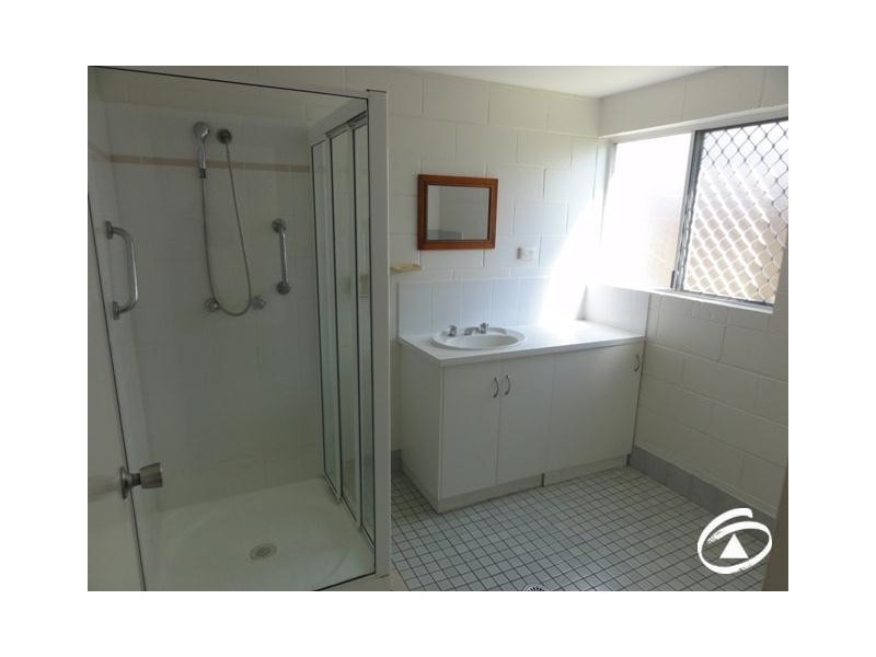 1/52 Pease Street, Manoora QLD 4870