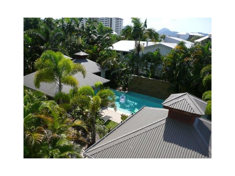 22/242 Grafton  Street, Cairns North QLD 4870