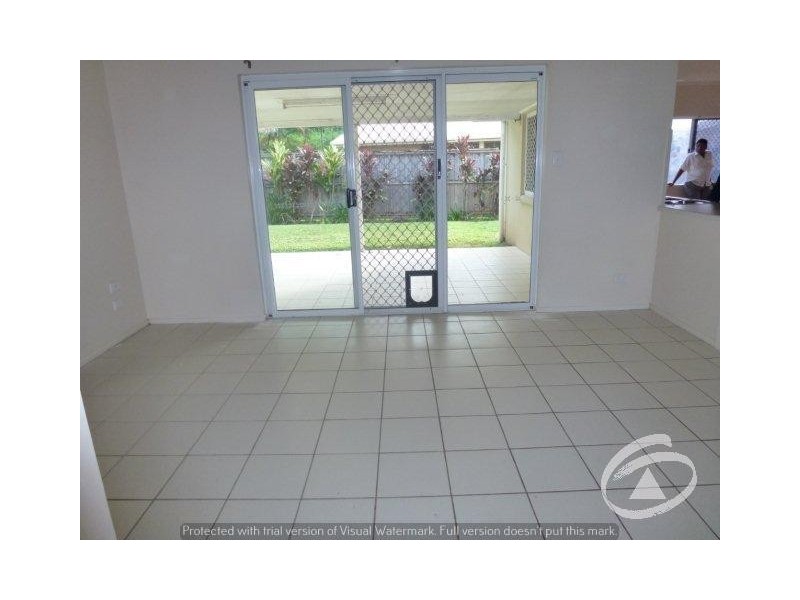 11 Callum Street, Mooroobool QLD 4870