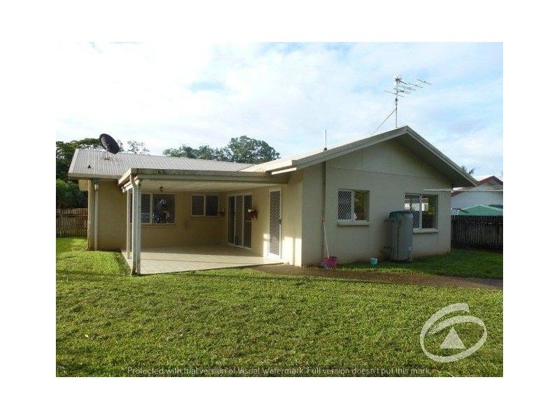 11 Callum Street, Mooroobool QLD 4870