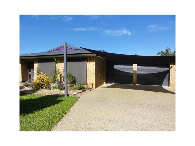 10 Ponticello Street, Whitfield QLD 4870