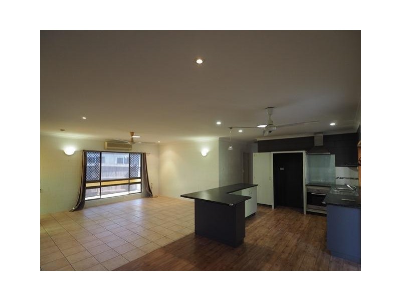 10 Ponticello Street, Whitfield QLD 4870