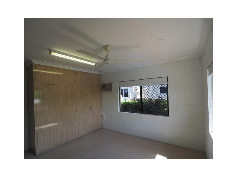 10 Ponticello Street, Whitfield QLD 4870