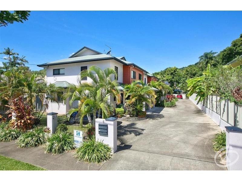 4/5 Le Grande Street, Freshwater QLD 4870