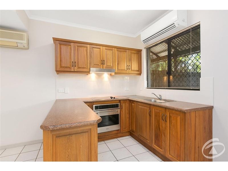 4/5 Le Grande Street, Freshwater QLD 4870