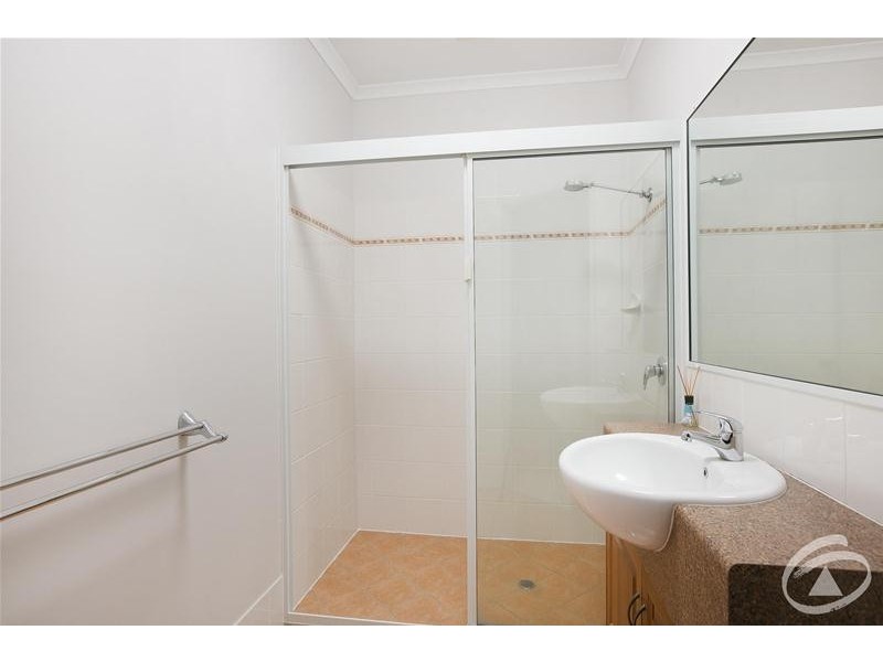4/5 Le Grande Street, Freshwater QLD 4870