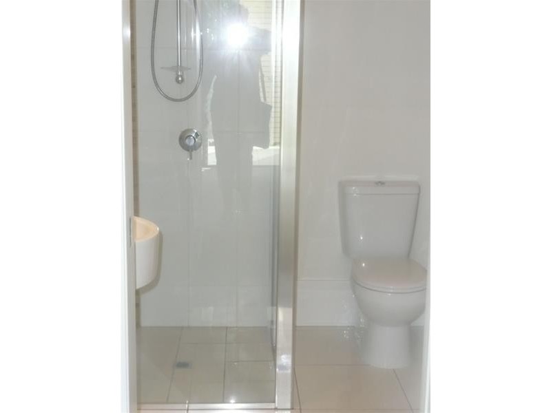 2/9-15 Mclean Street, Cairns North QLD 4870