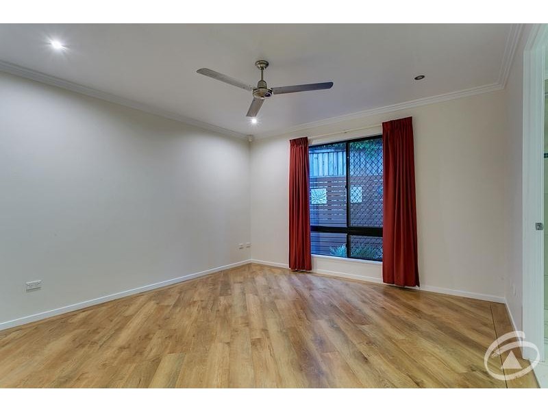 10 Bushlark Place, Smithfield QLD 4878