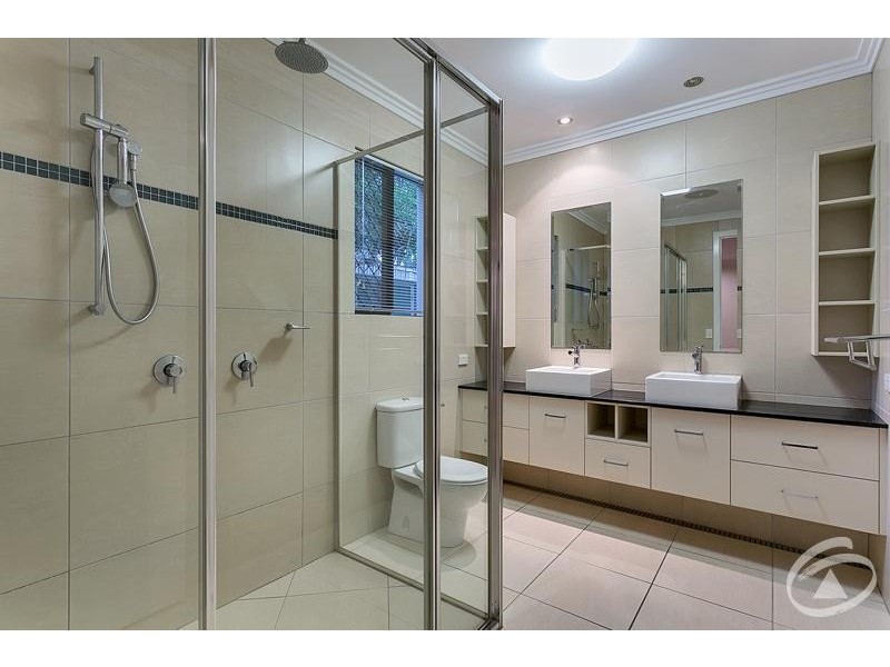 10 Bushlark Place, Smithfield QLD 4878