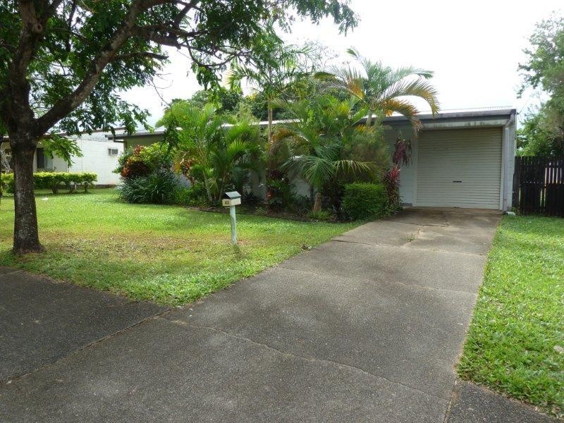 42 Anderson Street, Woree QLD 4868