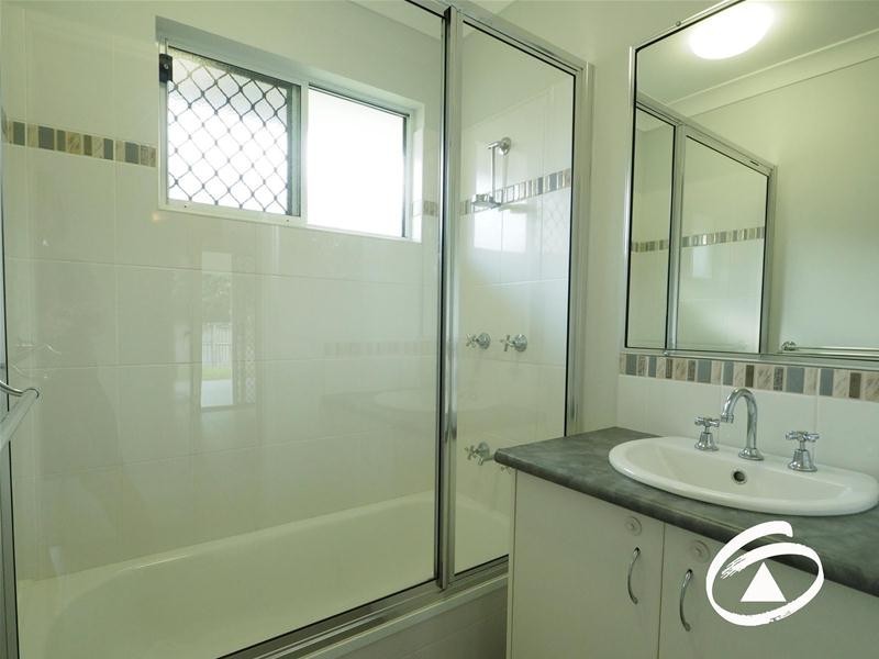 38 Phoenix Street, White Rock QLD 4868