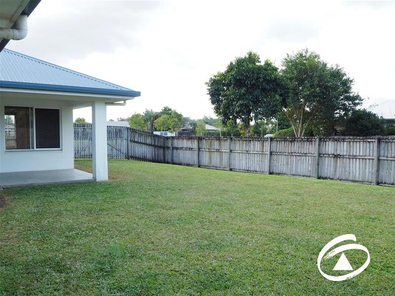 38 Phoenix Street, White Rock QLD 4868