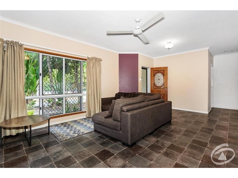 4 Edmonds Close, Bentley Park QLD 4869