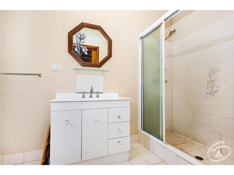 4 Edmonds Close, Bentley Park QLD 4869