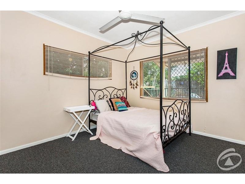 4 Edmonds Close, Bentley Park QLD 4869