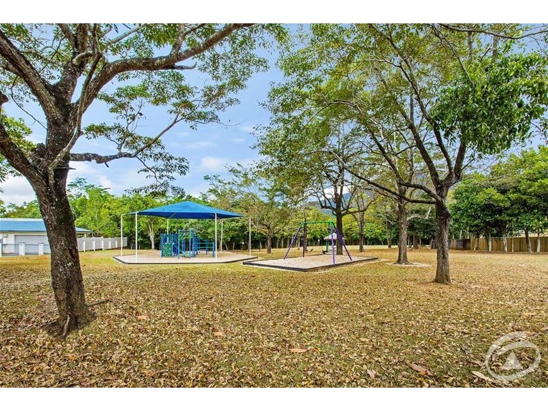 4 Edmonds Close, Bentley Park QLD 4869