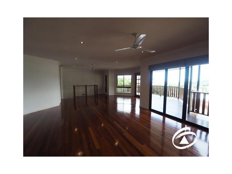 2 Barringtonia Close, Redlynch QLD 4870