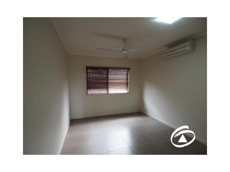 2 Barringtonia Close, Redlynch QLD 4870