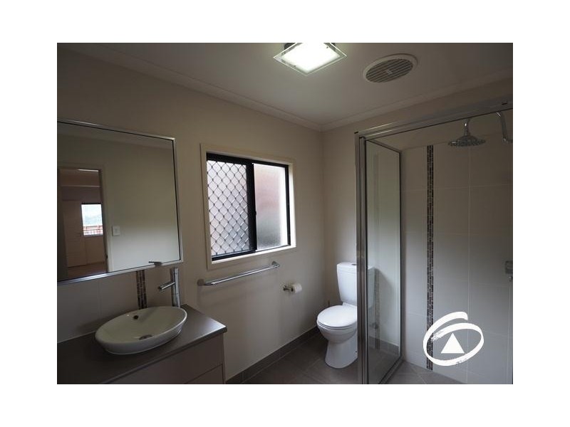 2 Barringtonia Close, Redlynch QLD 4870