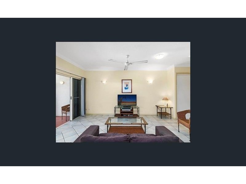 2/5 Lily Street, Cairns North QLD 4870