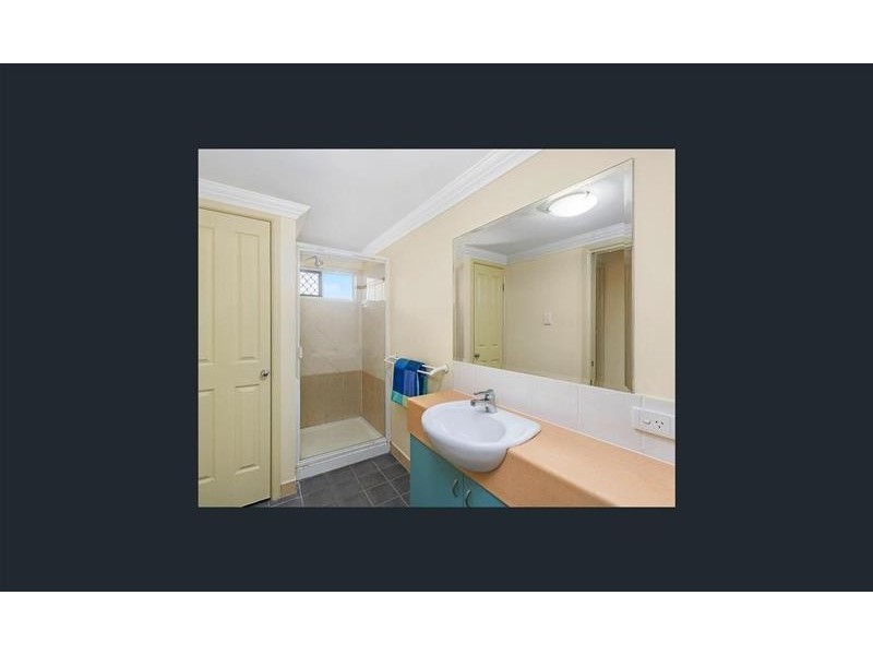 2/5 Lily Street, Cairns North QLD 4870