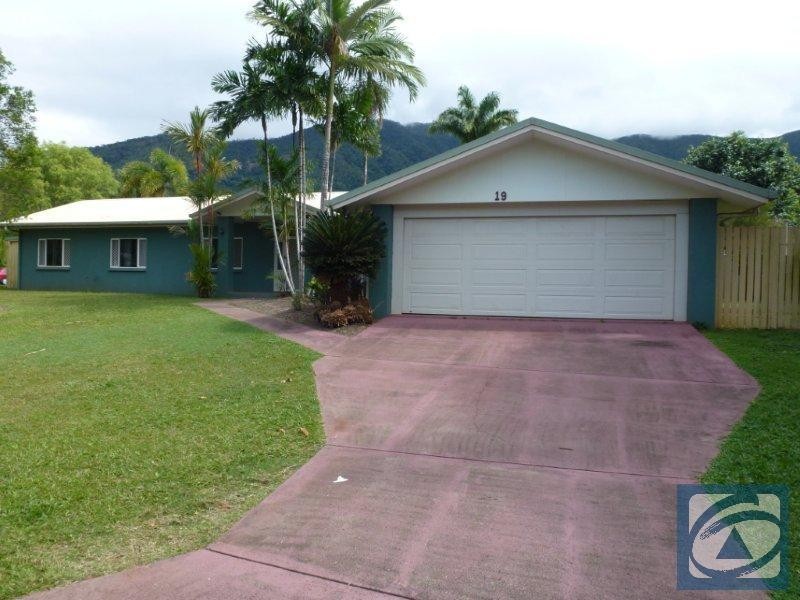 19 Satinash Close, Redlynch QLD 4870