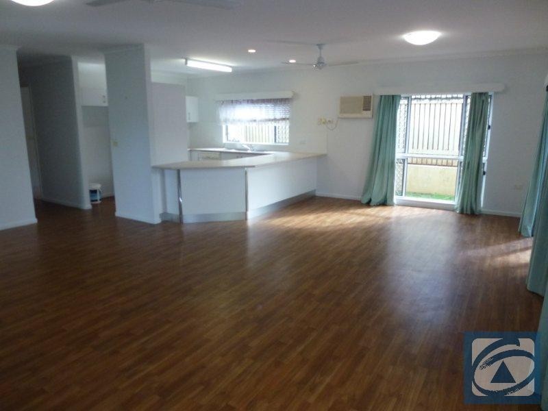 19 Satinash Close, Redlynch QLD 4870