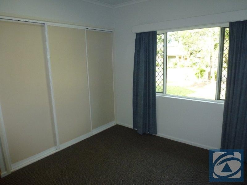 19 Satinash Close, Redlynch QLD 4870