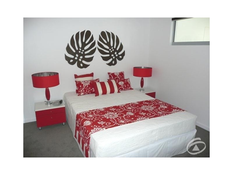 103/125-129 The  Esplanade, Cairns City QLD 4870