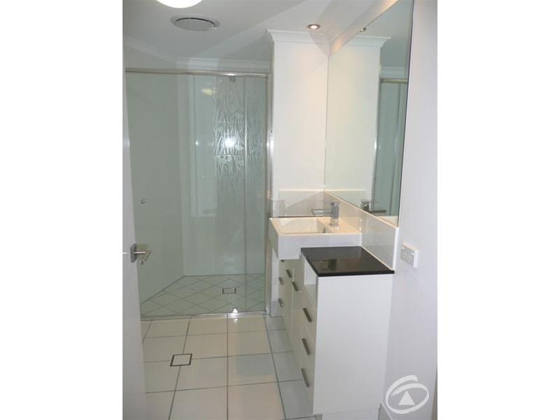 103/125-129 The  Esplanade, Cairns City QLD 4870