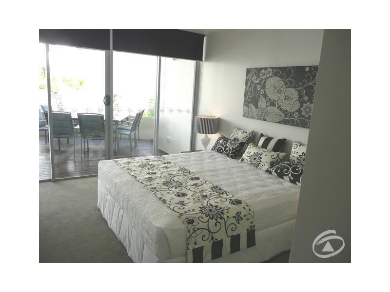 103/125-129 The  Esplanade, Cairns City QLD 4870