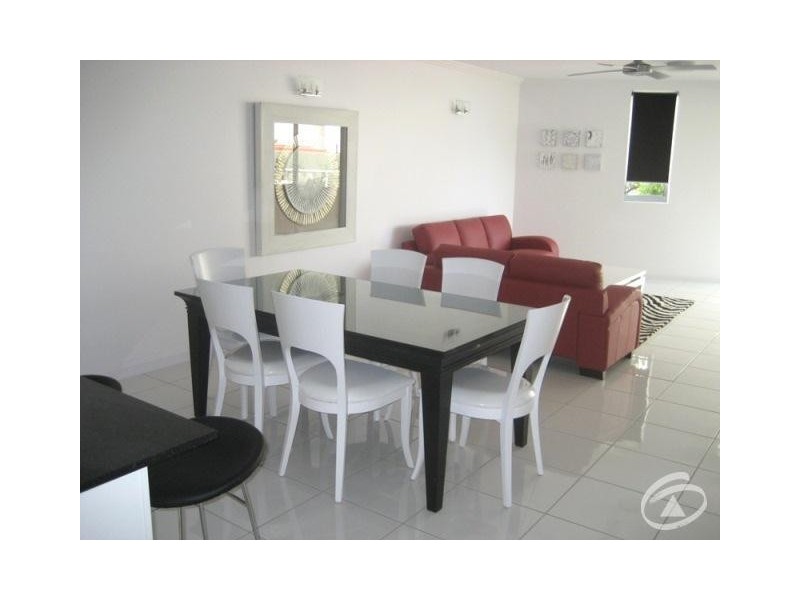 103/125-129 The  Esplanade, Cairns City QLD 4870