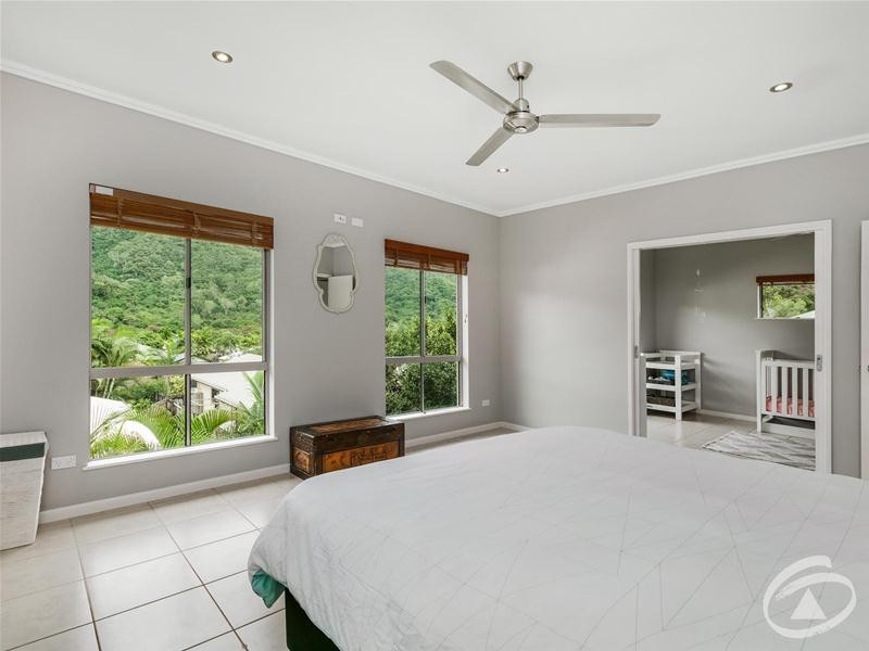 43 William Hickey Street, Redlynch QLD 4870