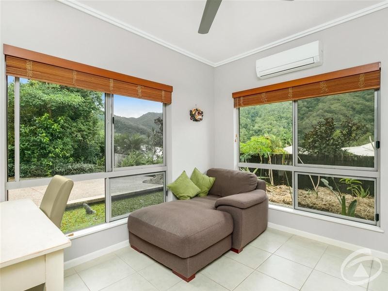 43 William Hickey Street, Redlynch QLD 4870