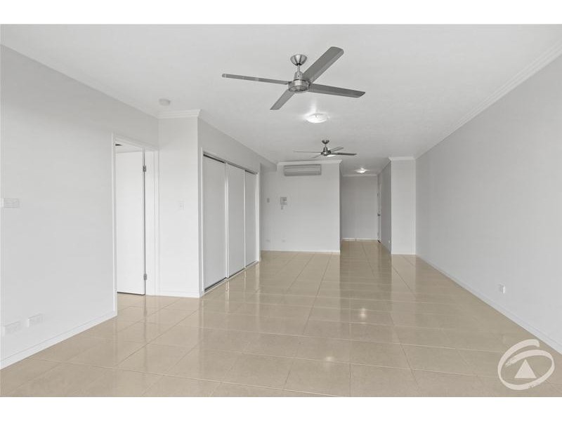 304/114 Abbott Street, Cairns City QLD 4870