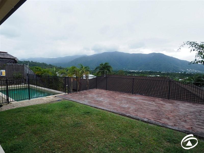 17 Findlay Street, Brinsmead QLD 4870