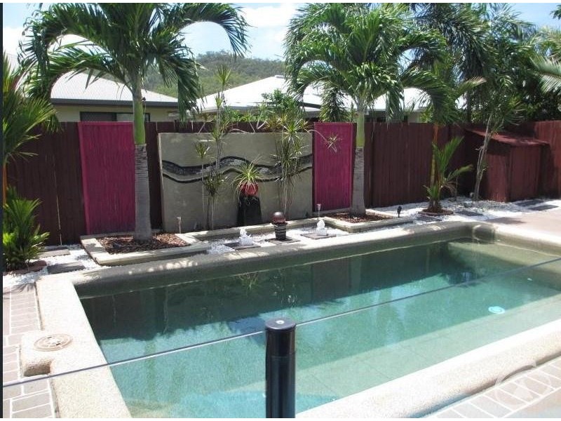 9 Mount Close, Edmonton QLD 4869