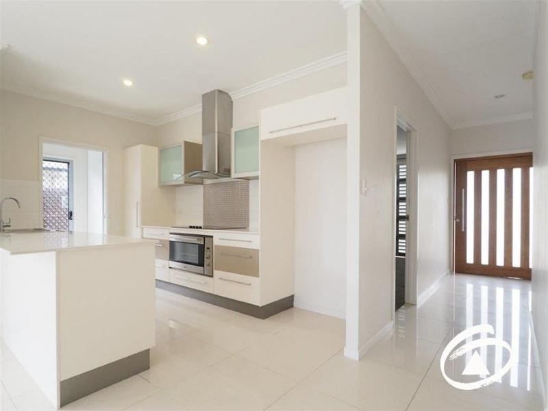 8 Icefire Quay, Trinity Park QLD 4879