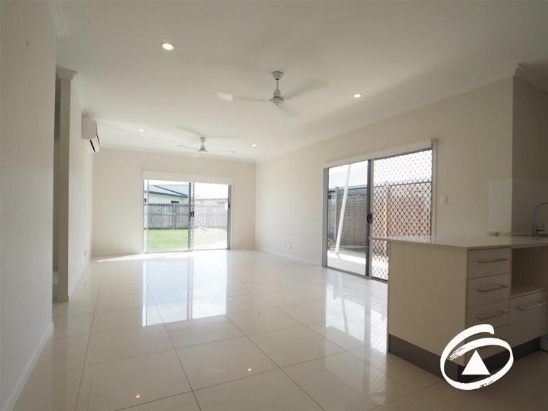 8 Icefire Quay, Trinity Park QLD 4879