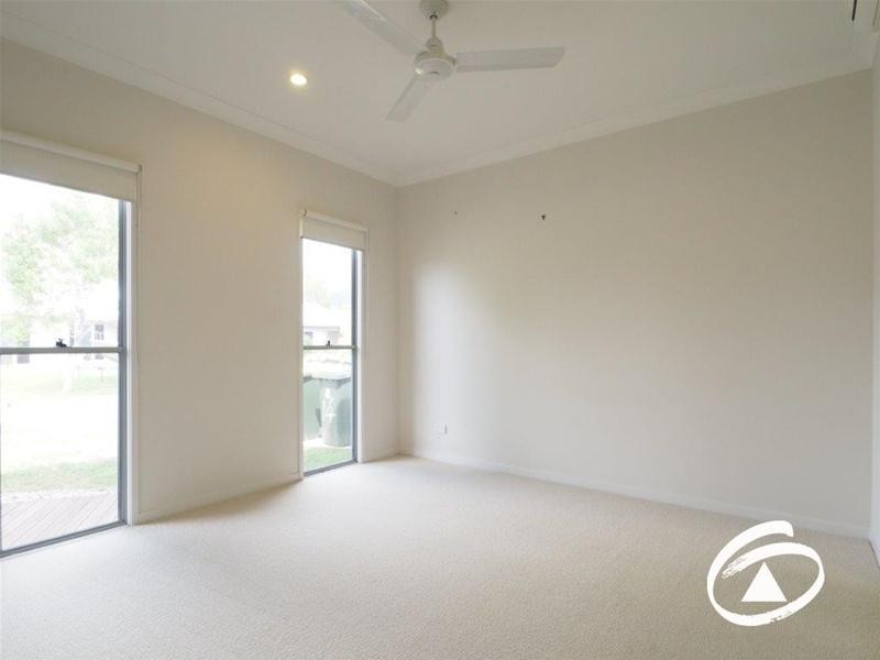 8 Icefire Quay, Trinity Park QLD 4879