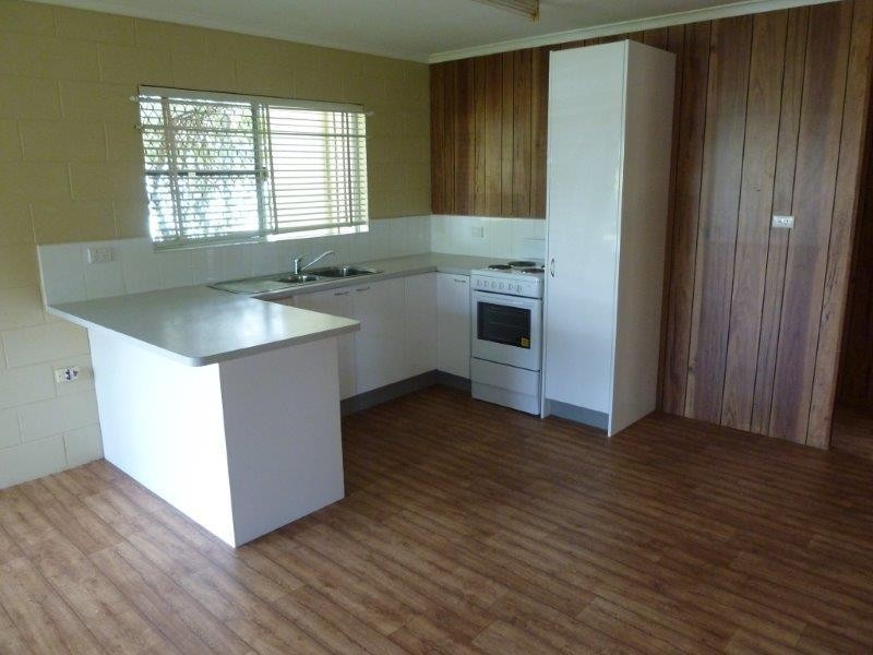 19 Mulligan Street, Manoora QLD 4870