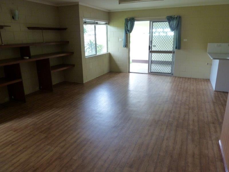 19 Mulligan Street, Manoora QLD 4870