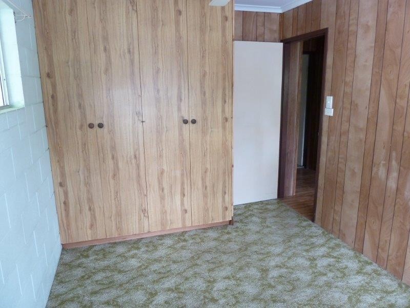 19 Mulligan Street, Manoora QLD 4870