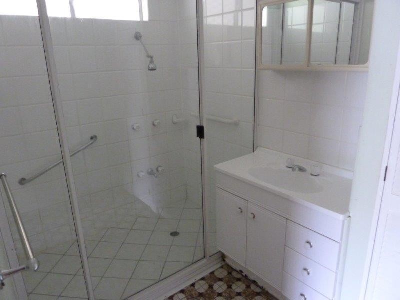 19 Mulligan Street, Manoora QLD 4870