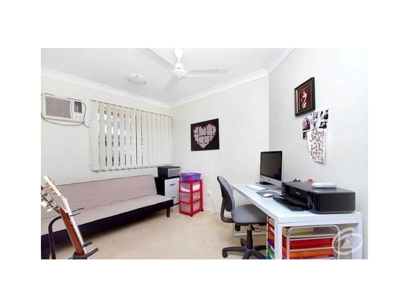 29 Cliffdale Street, Bentley Park QLD 4869